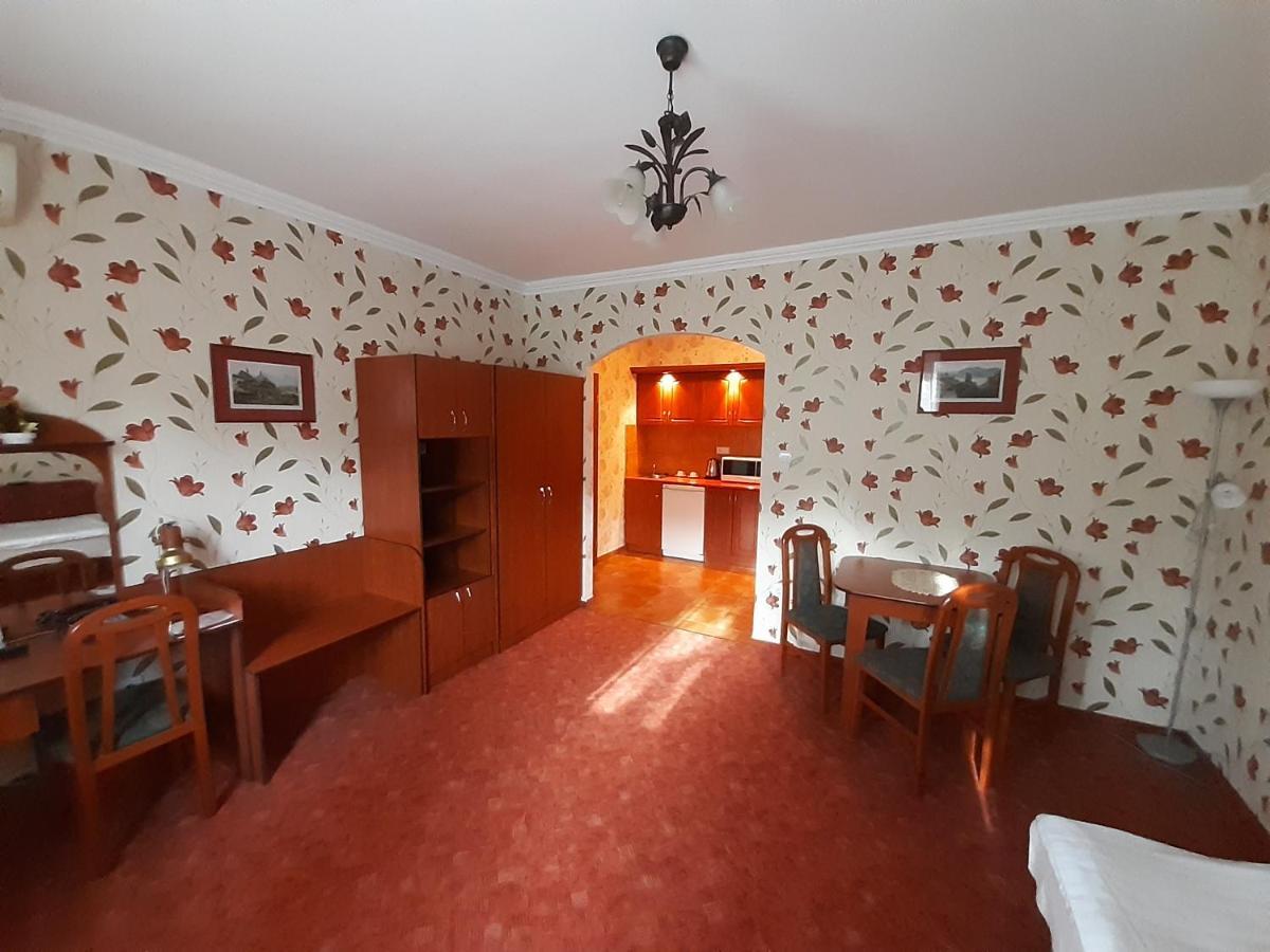 Beatrix Hotel Budapest Eksteriør billede